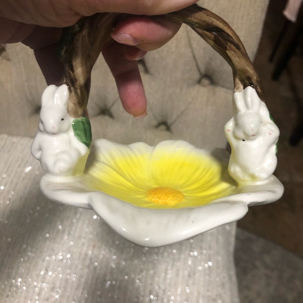Small ceramic Easter Basket bunnies large yellow flower